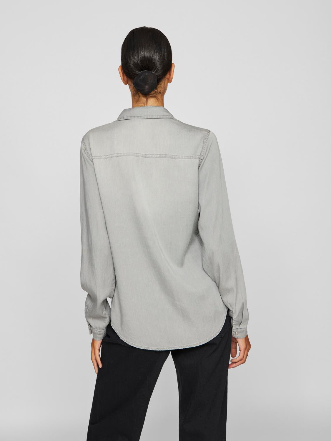 model_shot-back